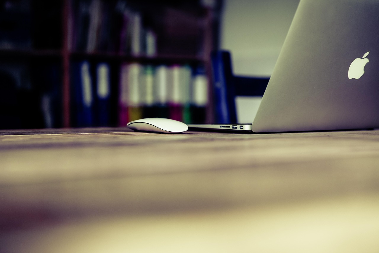 découvrez nos conseils et idées pour aménager un home office fonctionnel et confortable, afin d’optimiser votre espace de travail à la maison et rester productif au quotidien.