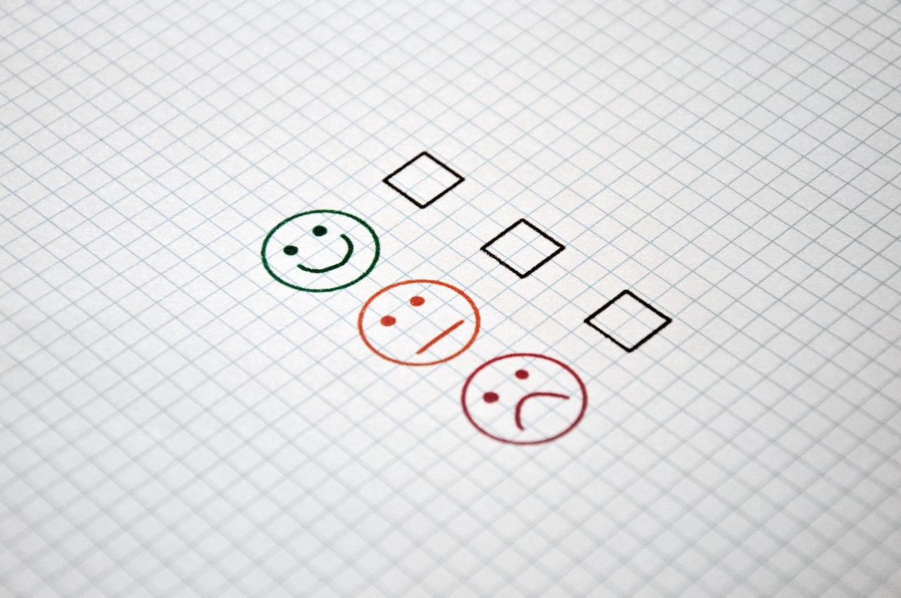 découvrez tout ce qu'il faut savoir sur le negative feedback : définition, exemples concrets, conseils pour bien le comprendre et l'utiliser efficacement dans la vie professionnelle ou personnelle.