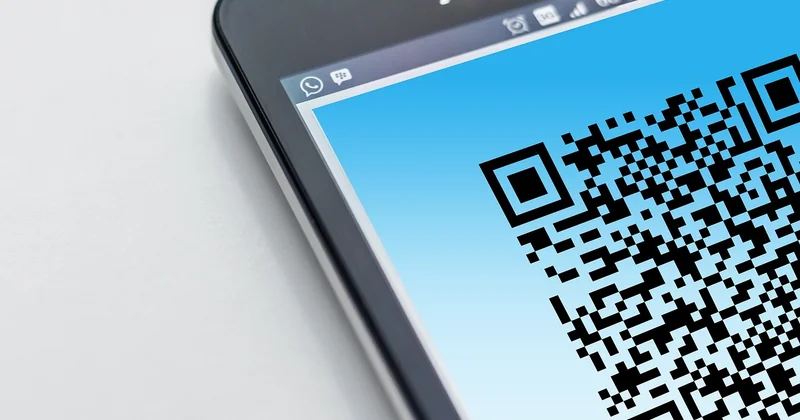 Le retour sans étiquette imprimée : le QR code en boutique